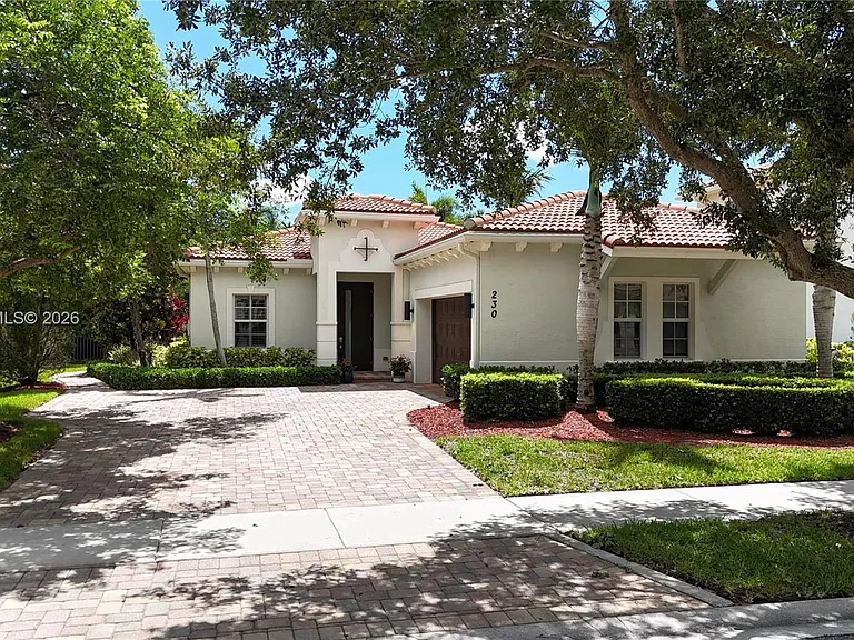 230 Porgee Rock Pl — Photo 1