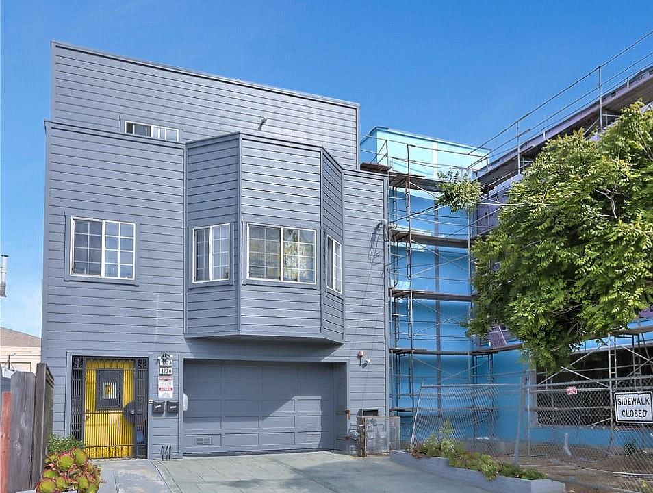 1st image of 123 Oriente St