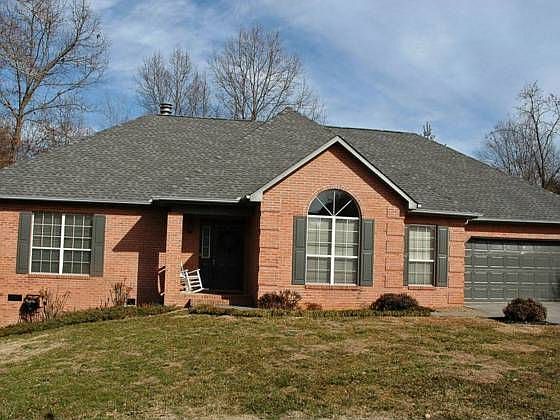 1st image of 113 Green Briar Cir