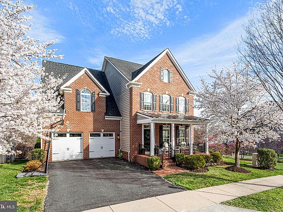 2nd image of 22531 Winding Woods Way