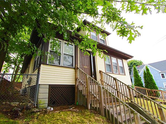4th image of 31 Greenwood St