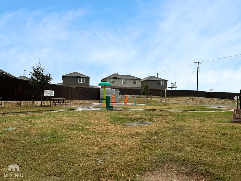421 Micah Ln — Photo 20