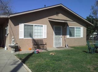 1057 Center St, Orange Cove, CA 93646