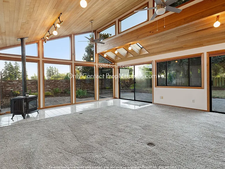 7030 SW Molalla Bend Rd — Photo 3