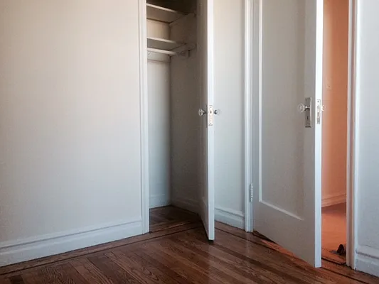 Rented by Area New York | media 8