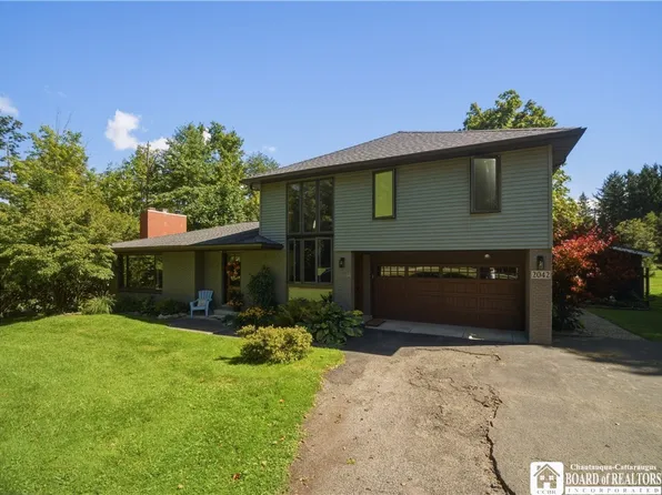 2042 Shadyside Rd, Lakewood, NY 14750