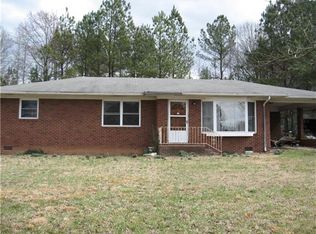44286 Yadkin Brick Rd, New London, NC 28127