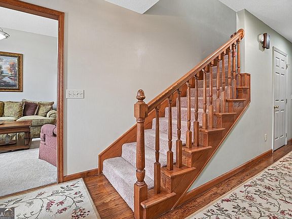 3rd image of 3101 Ash Dr