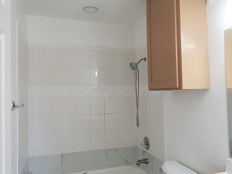 29 Old Ebony Pkwy — Photo 6