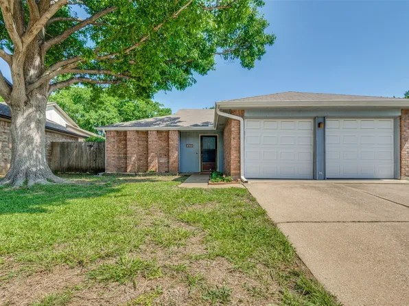 407 Valley Spring Dr, Arlington, TX 76018