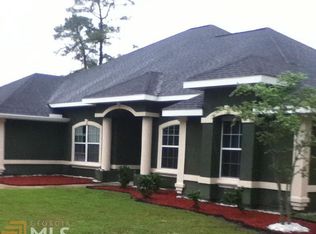 311 Deerwood Village Dr, Woodbine, GA 31569