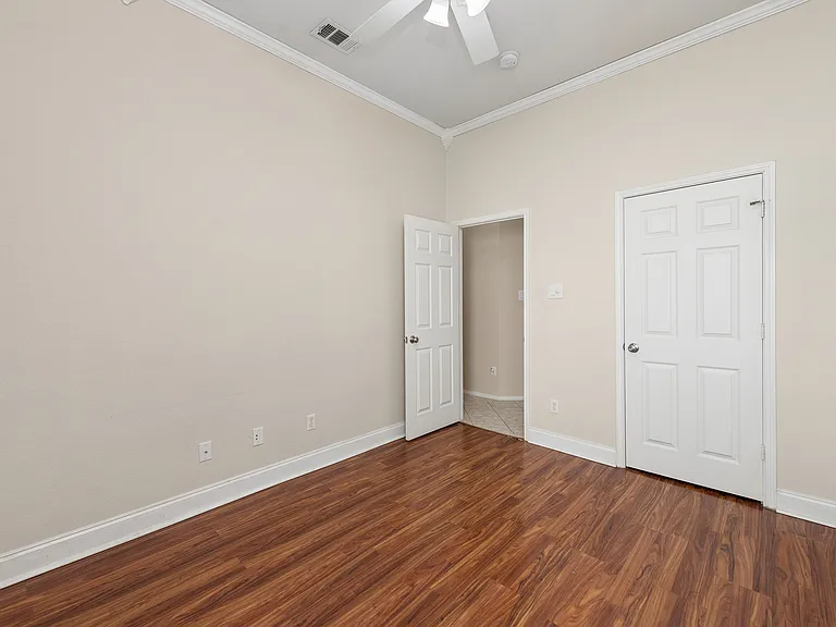 9733 Lovers Ln — Photo 22