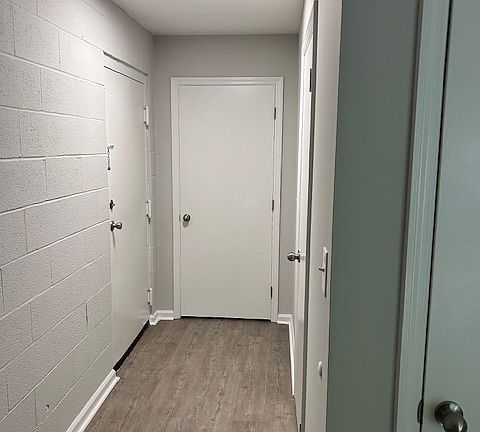 2nd image of 1114 Maiden Ln APT 1