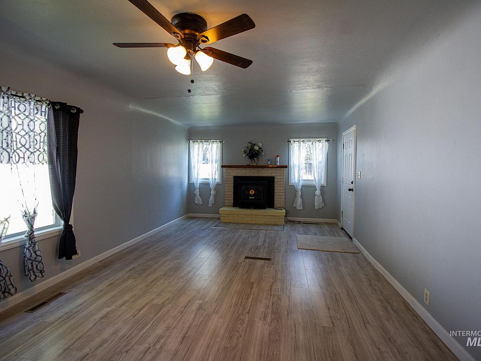 1702 Monroe Ave Burley, ID, 83318 Apartments for Rent Zillow