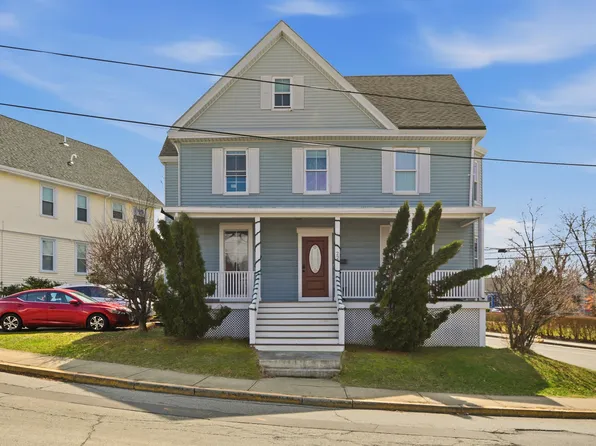 22 Summer St, Newport, RI 02840