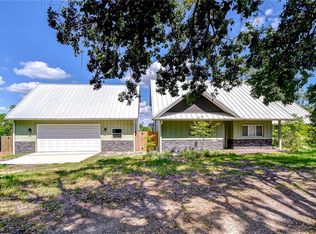 16930 Sweetwater Rd, Dade City, FL 33523