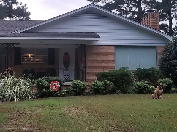 203 Woodside Dr, Greenfield, TN 38230