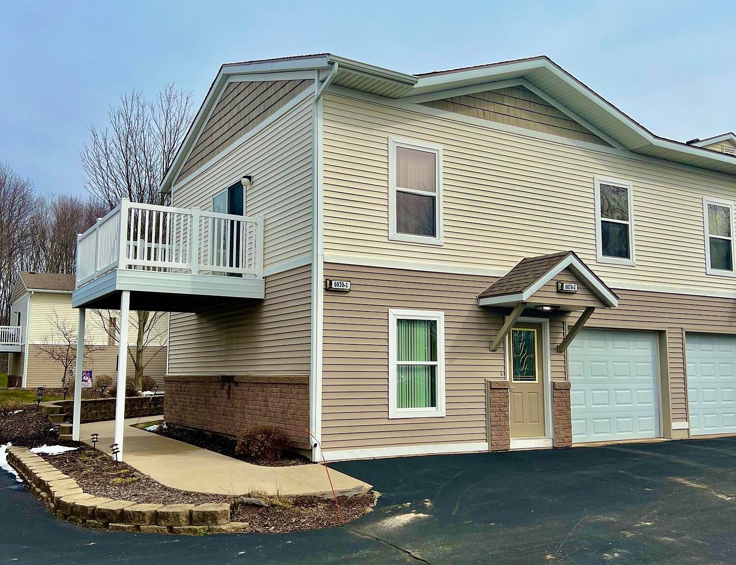 6070 E Fieldstone Hills Dr SE UNIT 2, Caledonia, MI 49316 Zillow