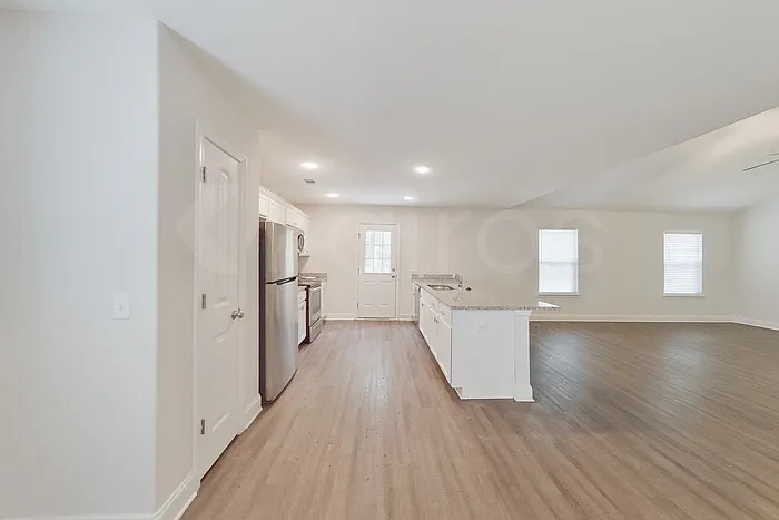 231 Western Red Cedar Dr — Photo 6