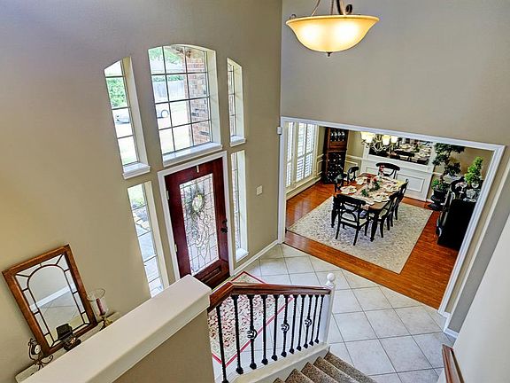 4th image of 14902 Vista Heights Dr