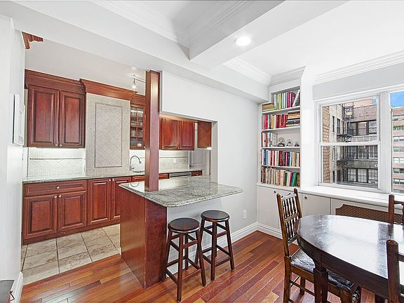 2nd image of 11 E 86th St #10C