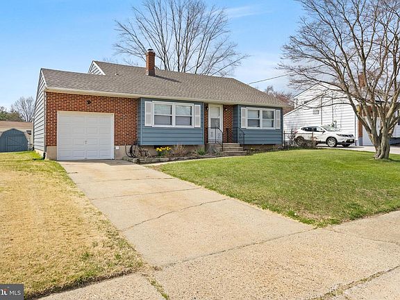 2nd image of 116 Lucas Dr