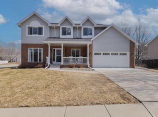 1046 N 20th Avenue Cir, Blair, NE 68008