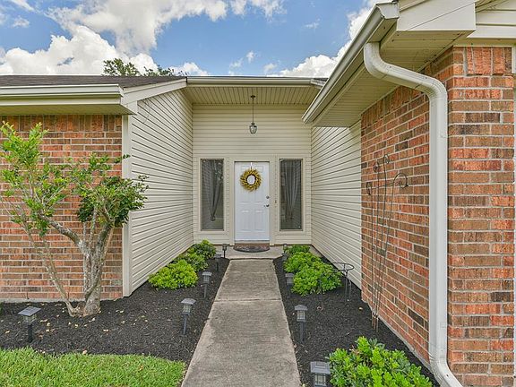 2nd image of 16811 Frigate Dr