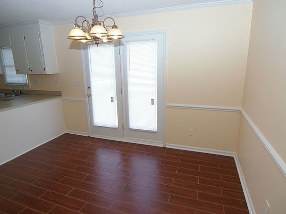 3rd image of 3810 G6 Sterling Pointe Dr