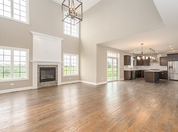 3rd image of 23072 Granton Pl