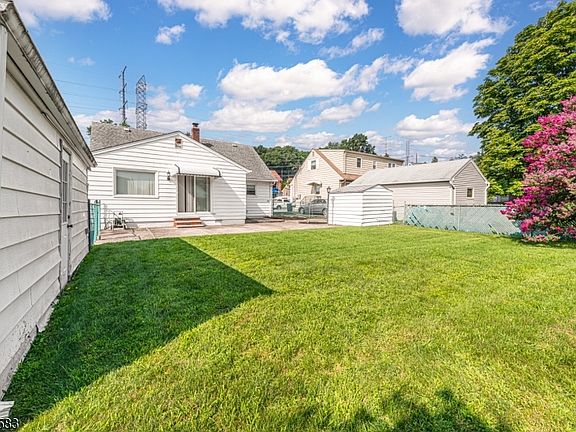 5th image of 61 Doherty Dr