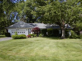 1818 Ridge Rd, Hinckley, OH 44233