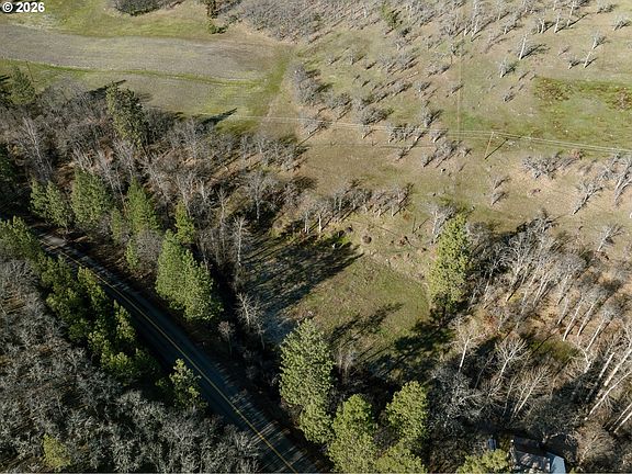 3rd image of 3673 Browns Creek Rd