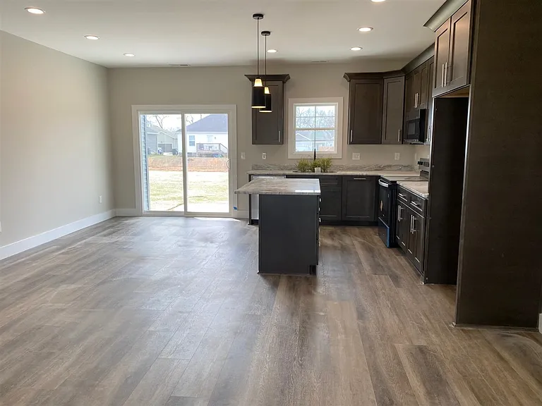 476 Cedar Hollow Dr — Photo 8