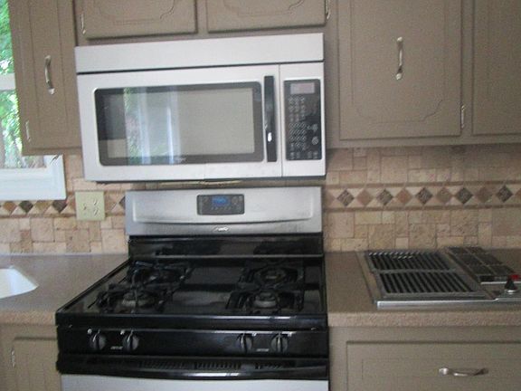 5th image of 1212 Macarthur Dr
