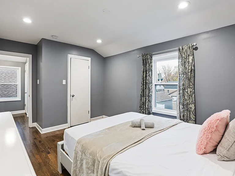 749 Manchester Ave — Photo 11