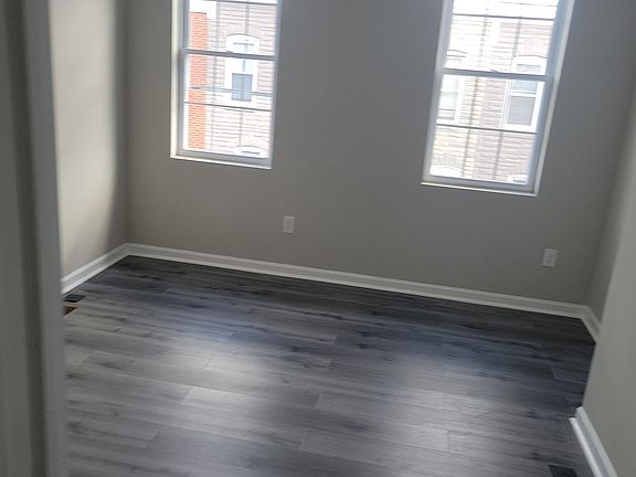4th image of 216 N Rose St
