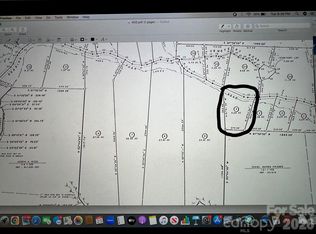 945 Roaring Fork Rd #4, Hot Springs, NC 28743
