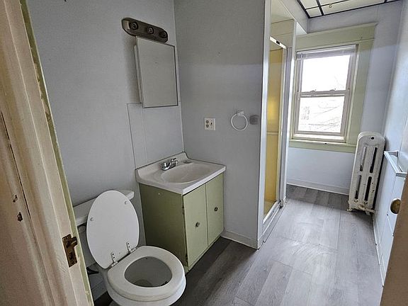 5th image of 1062 W 26th St Rear 2