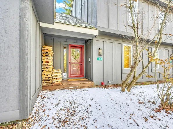 188 Snow Ridge Cir, Lake Harmony, PA 18624