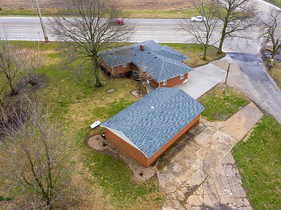 2nd image of 4601 Blumberg Ln
