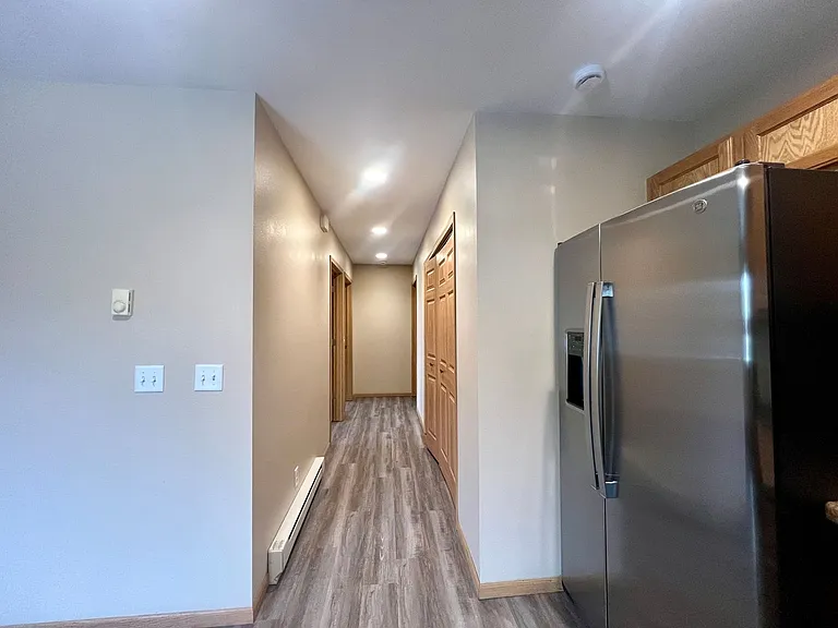96 Valley Ln — Photo 6