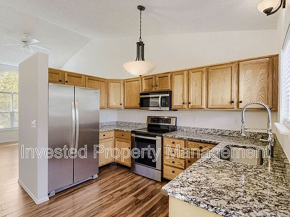 5th image of 19107 E Bellewood Dr