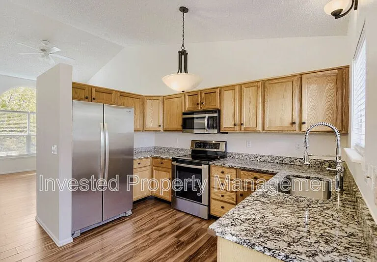 19107 E Bellewood Dr — Photo 5