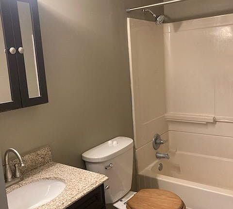 5th image of 312 Taff Cir APT B