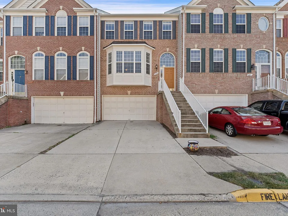 165 Spencer Ter SE