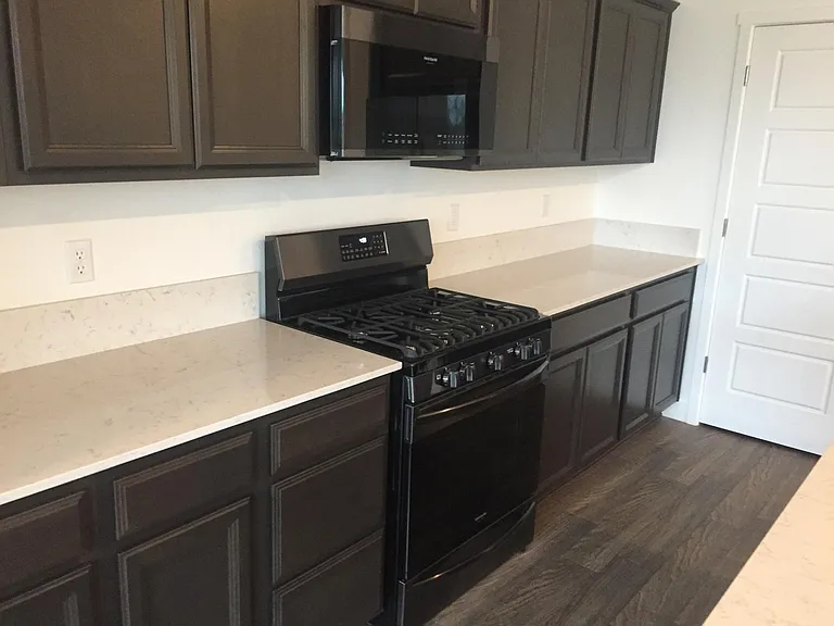 2425 Explorador Dr — Photo 8