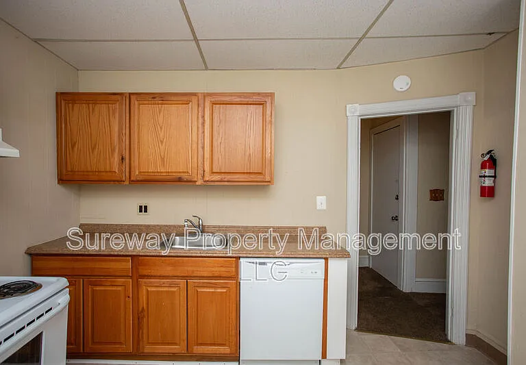 224 Rutland Ave #2 — Photo 8