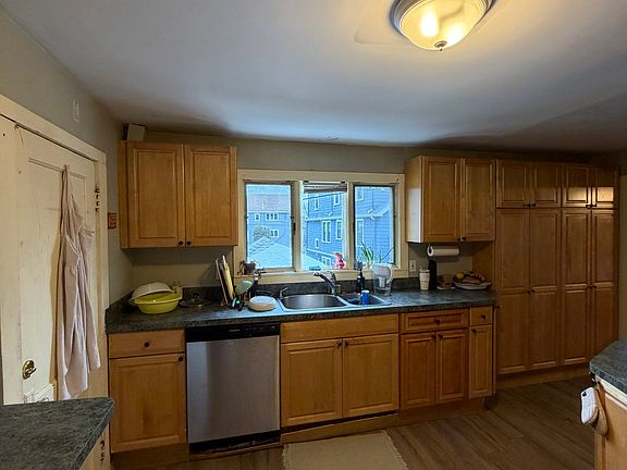 4th image of 229 Corey Rd