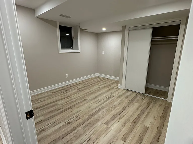 36 Bonnycastle Dr #BASEMENT — Photo 3